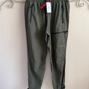 Baleaf Women’s Dark Green Joggers